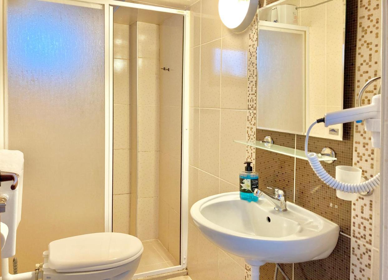 Amigo Apart Aparthotel Akyaka  Bagian luar foto